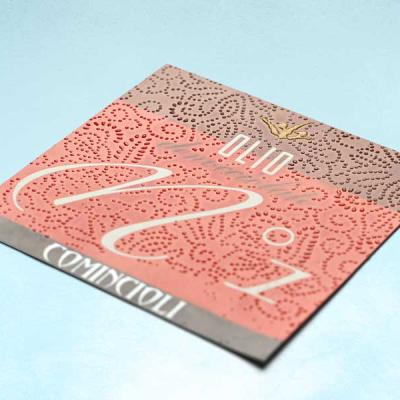 Etichetta con termorilievo