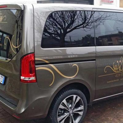 Pre-spaced vinyl lettering for vehicles